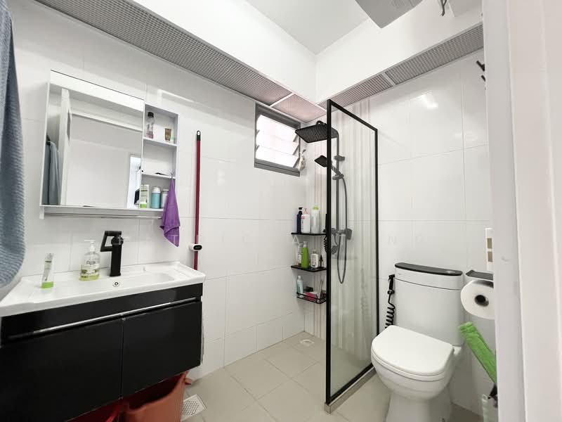 36 Margaret Drive HDB Flat For Sale at S$ 1,530,000 | PropertyGuru Singapore - Bathroom