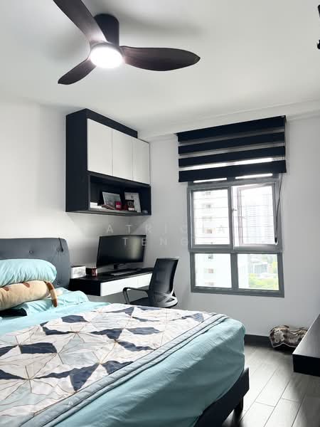 36 Margaret Drive HDB Flat For Sale at S$ 1,530,000 | PropertyGuru Singapore - Master Bedroom