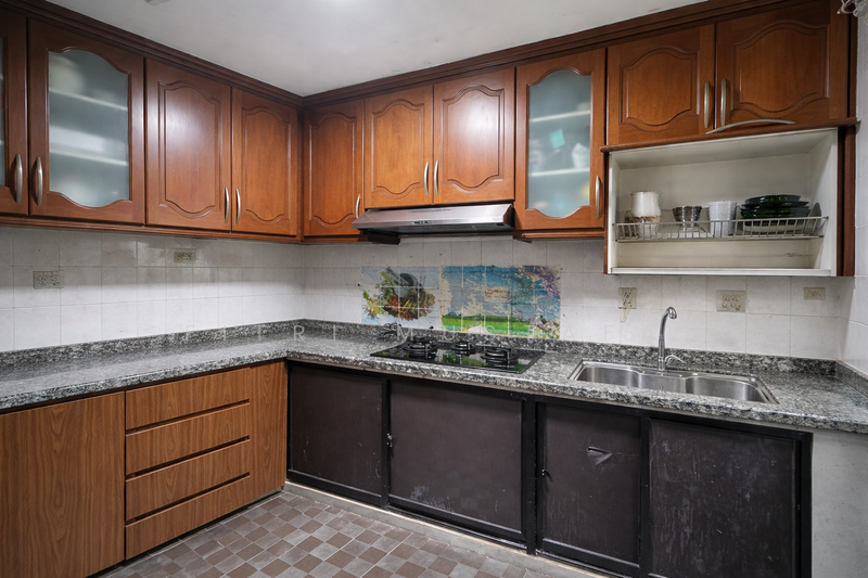 472 Segar Road HDB Flat For Sale at S$ 500,000 | PropertyGuru Singapore - Kitchen