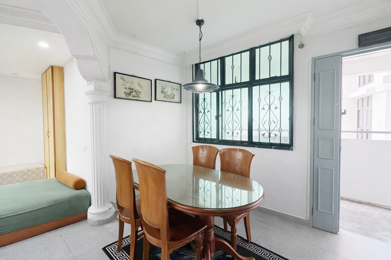 472 Segar Road HDB Flat For Sale at S$ 500,000 | PropertyGuru Singapore - Dining Room