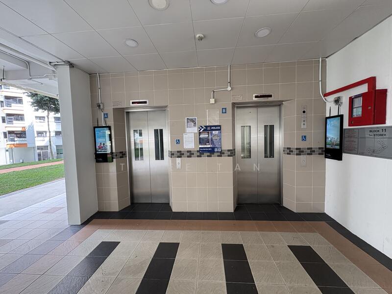 Lift lobby