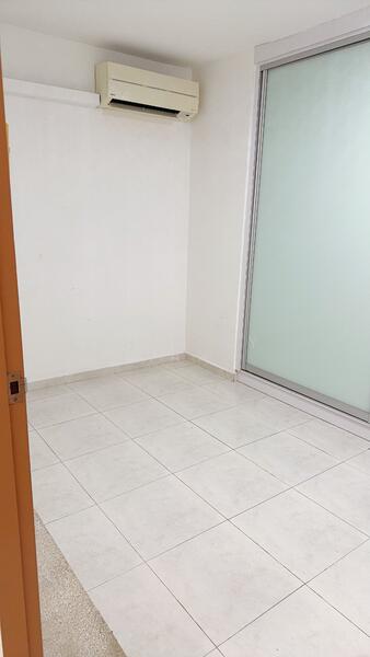 Bedroom 4/ Study room