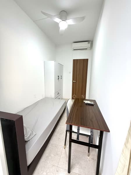 The Centris, 83 Jurong West Central 3, Room Rental, 100 sqft, Condominium For Rent, by Sean Ong, 60172517 - Bedroom - PropertyGuru.com.sg
