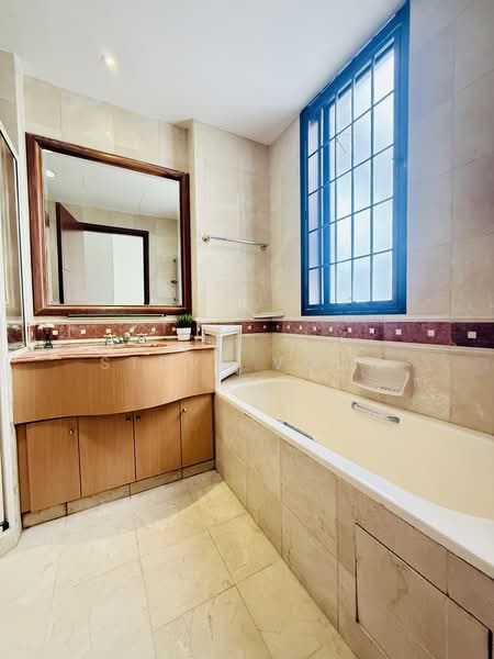 Seasons Park, 491 Yio Chu Kang Road, Room Rental, 200 sqft, Condominium For Rent, by Steve Voon, 60172549 - Bathroom - PropertyGuru.com.sg