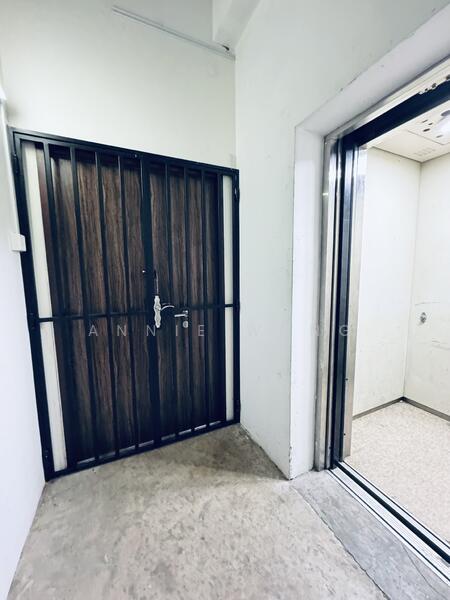 Paya Ubi Industrial Park, 51 Ubi Avenue 1, 2,000 sqft, Light Industrial (B1) For Rent, by Annie Wong, 60172596 - Entrance - CommercialGuru.com.sg