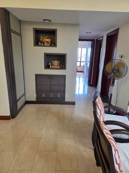 The Mayfair, 1 Jurong East Street 32, 3 Bedrooms, 1,200 sqft, Condominium For Rent, by Fraser Kan, 60172705 - Interior - PropertyGuru.com.sg