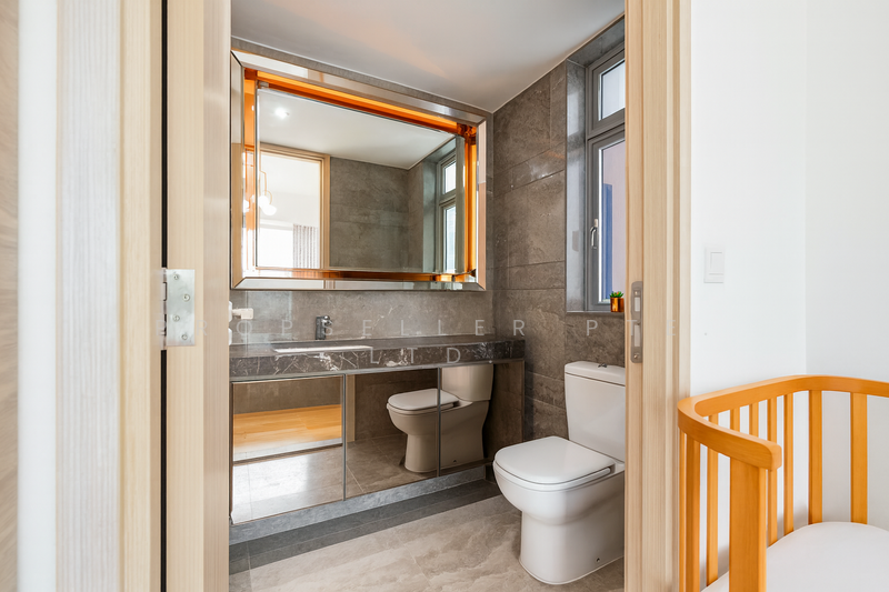 For Sale - Stars of Kovan