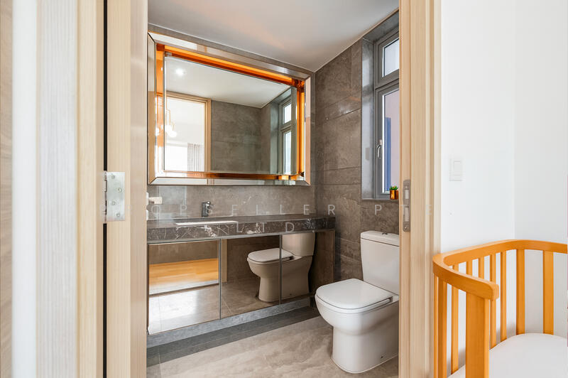 For Sale - Stars of Kovan