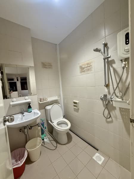 The Windsor, 1 Ontario Avenue, 3 Bedrooms, 1,432 sqft, Condominium For Rent, by JIMMY, 60172894 - Bathroom - PropertyGuru.com.sg