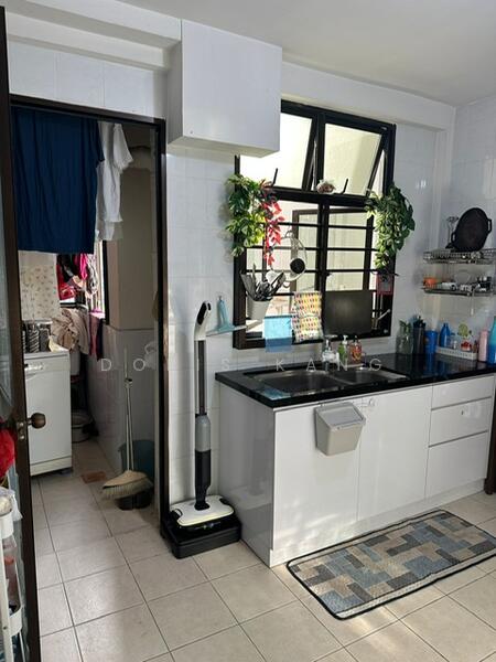 For Rent - 359A Admiralty Drive