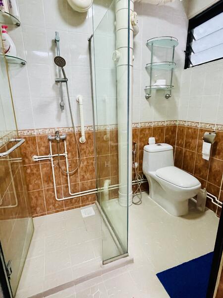 Common Bathroom