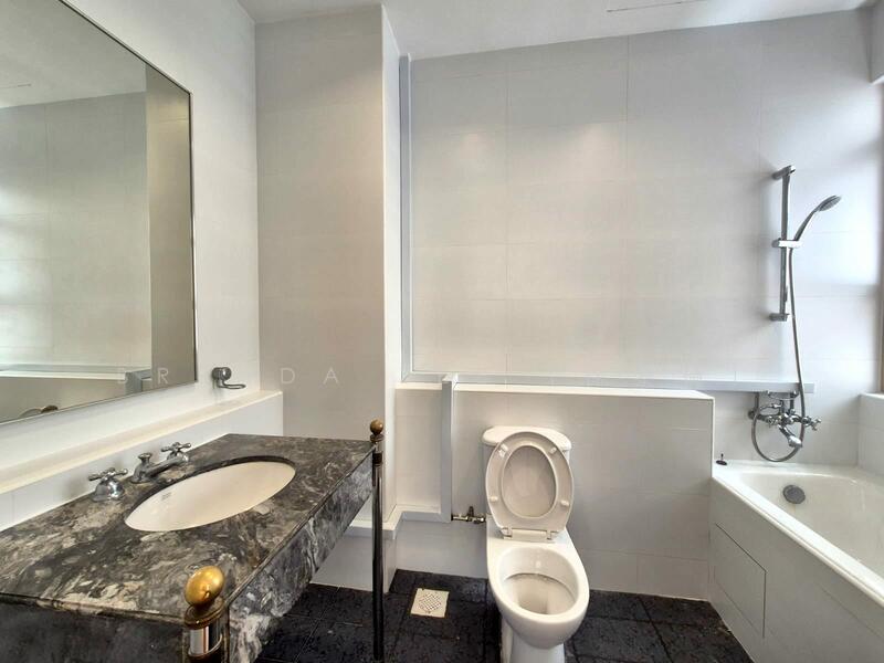 LEONIE CONDOTEL, 4-Bedroom for Rent
