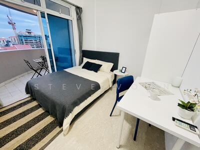 For Rent - La Crystal