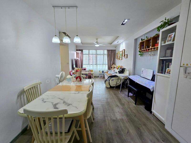 For Rent - 329B Anchorvale Street