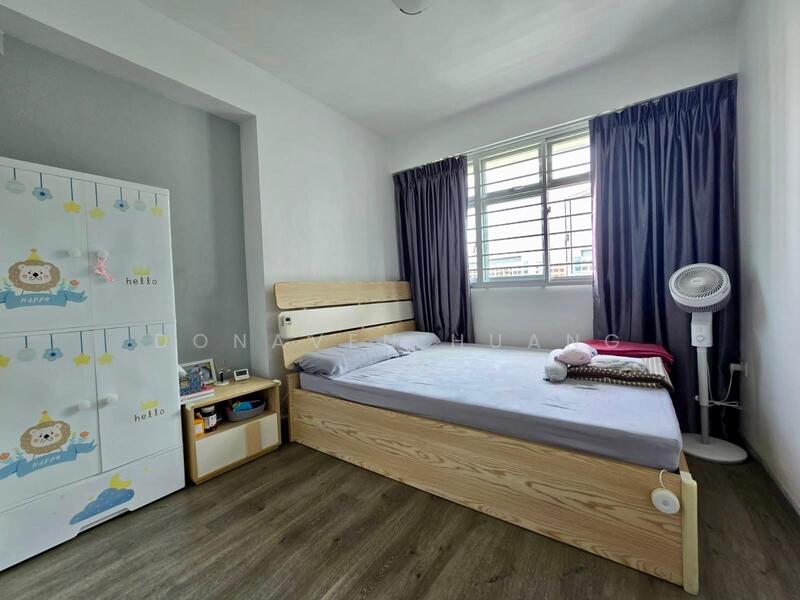 For Rent - 329B Anchorvale Street