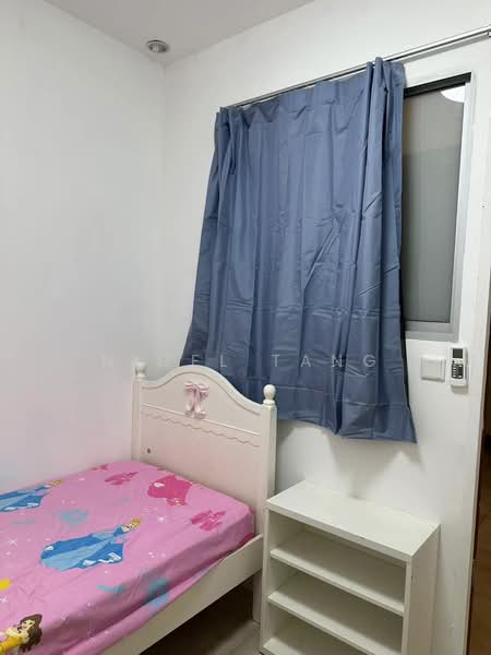 Pasir View Park, 200 Pasir Panjang Road, Room Rental, 120 sqft, Condominium For Rent, by Nigel Tang, 60173190 - Bedroom - PropertyGuru.com.sg