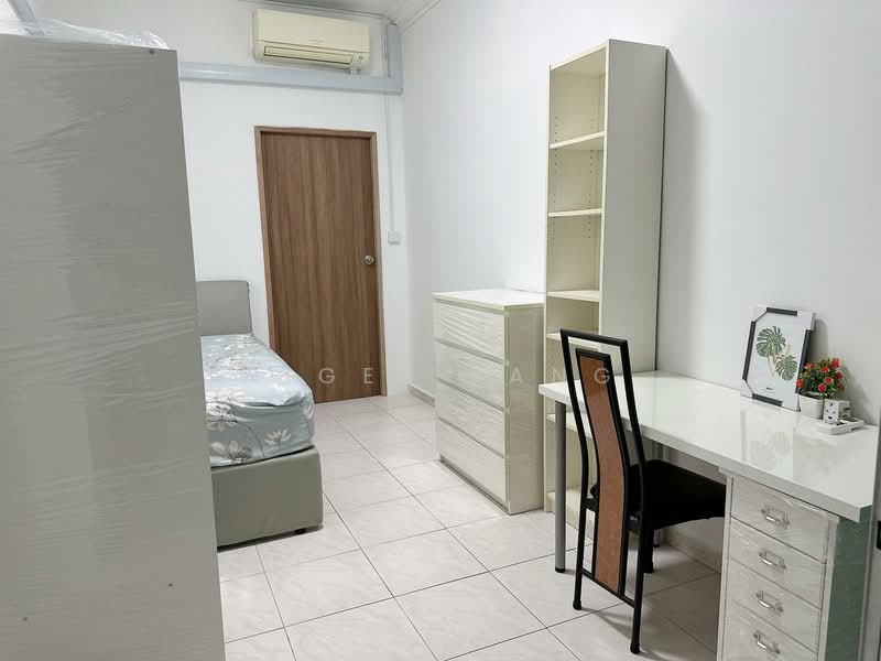 Pasir View Park, 200 Pasir Panjang Road, Room Rental, 120 sqft, Condominium For Rent, by Nigel Tang, 60173190 - Bedroom - PropertyGuru.com.sg