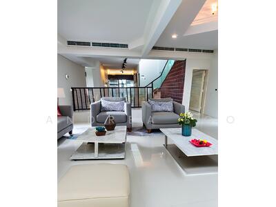 For Sale - Closing soon! 1km Tao Nan! MRT!