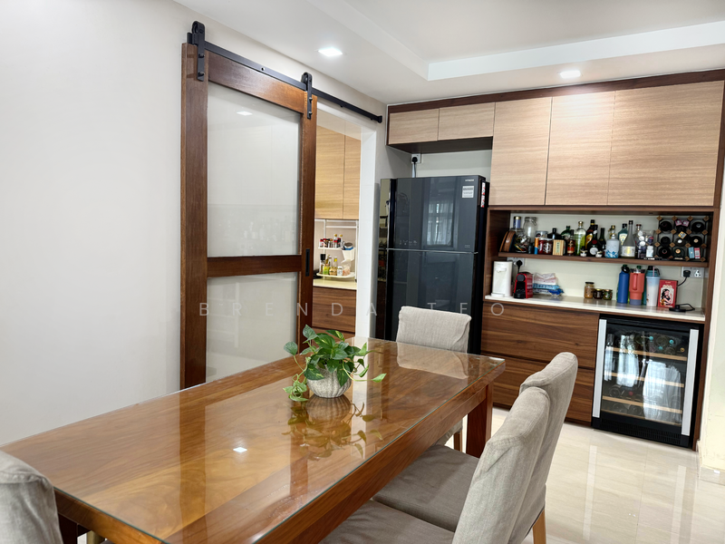 Dry Kitchen