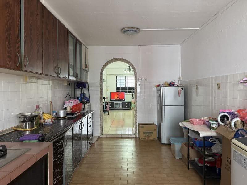 704 Yishun Avenue 5, 704 Yishun Avenue 5, Sembawang / Yishun, 2 Bedrooms, 731 sqft, HDB Flat For Sale, by Thiru P, 60173291 - Kitchen - PropertyGuru.com.sg