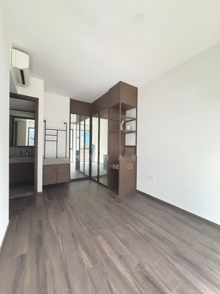 Jansen House, 25 Jansen Road, 3 Bedrooms, 1,012 sqft, Condominium For Sale, by Bernard Wong, 60173333 - Master Bedroom - PropertyGuru.com.sg