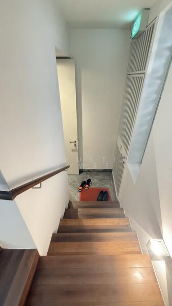 Kampong Glam Shop House, 660 North Bridge Road, 1,800 sqft, Shop / Shophouse For Rent, by Augustine Wee, 60173335 - Stairs - CommercialGuru.com.sg