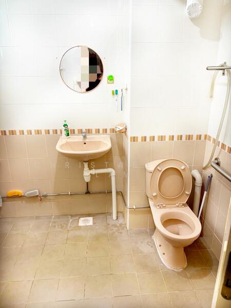 For Rent - 77 Marine Drive