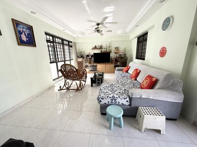 For Sale - 298B Compassvale Street