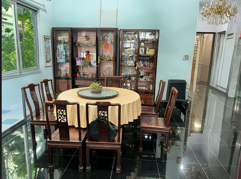 A Rare Unit for Multi-Generational with 12 rooms ensuite at Bedok, Tanah Merah Kechil Road South, 10+ Bedrooms, 10,000 sqft, Semi-Detached House For Sale, by Gavin Aw, 60173564 - Dining Room - PropertyGuru.com.sg