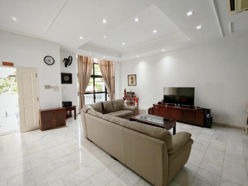 For Sale - Beautiful landed home Bukit Timah within 1km of Nanyang Primary School