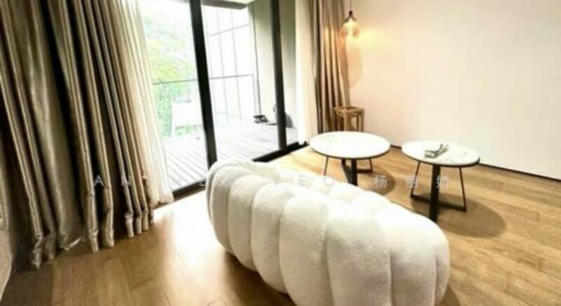 OUE Twin Peaks, 33 Leonie Hill Road, 1 Bedroom, 549 sqft, Condominium For Sale, by Anthea Yeo 杨丽娇, 60173905 - Living Room - PropertyGuru.com.sg
