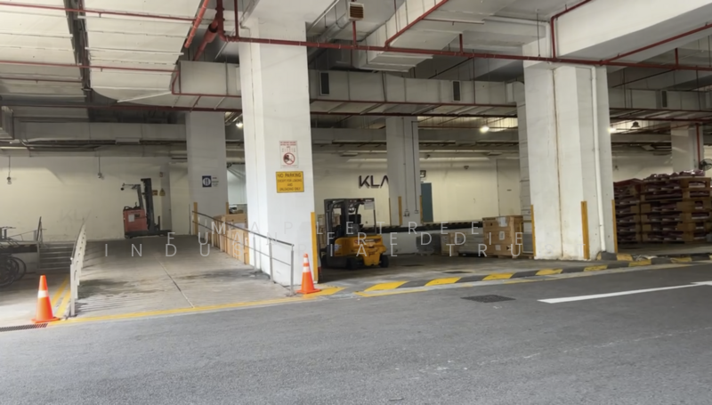 Hi Spec Direct Loading Aircon High Ceiling @ Serangoon North Ave 5, , 15,370 sqft, Light Industrial (B1) For Rent, by Fuan Freddie, 60173991 - Car Park - CommercialGuru.com.sg