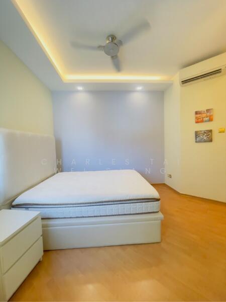 For Sale - Sunshine Plaza