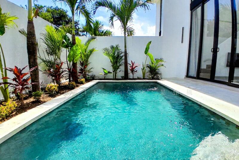 For Sale - Elevated Bungalow– Wide Frontage near Holland Road