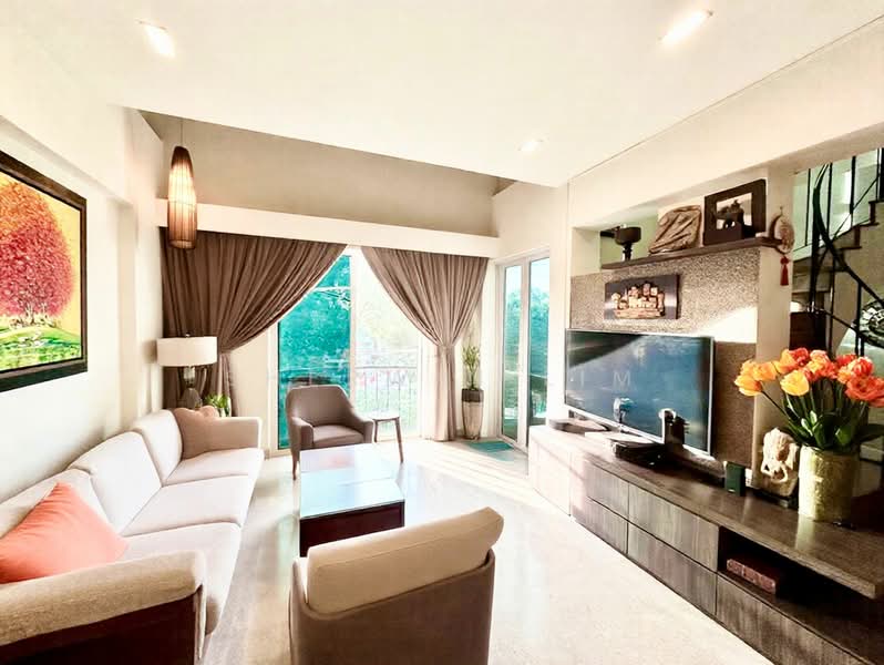 Sunrise Gardens, 51 Sunrise Gardens, 5 Bedrooms, 2,065 sqft, Condominium For Sale, by Sherwin Lim, 60174128 - Living Room - PropertyGuru.com.sg
