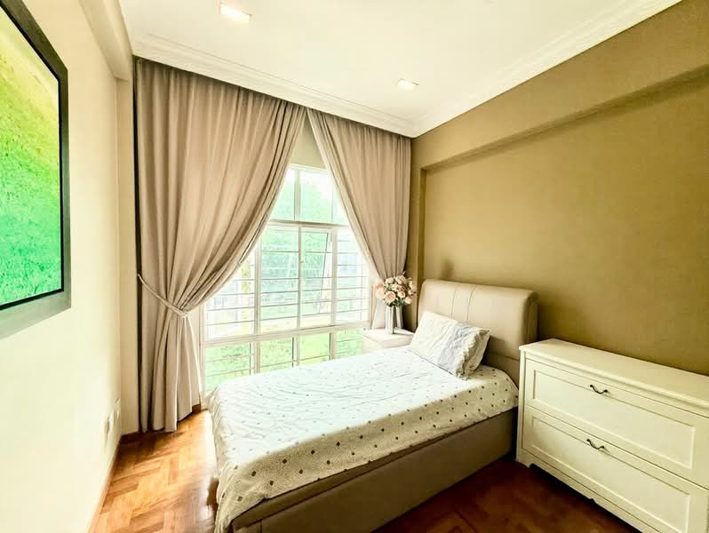 Sunrise Gardens, 51 Sunrise Gardens, 5 Bedrooms, 2,065 sqft, Condominium For Sale, by Sherwin Lim, 60174128 - Bedroom - PropertyGuru.com.sg