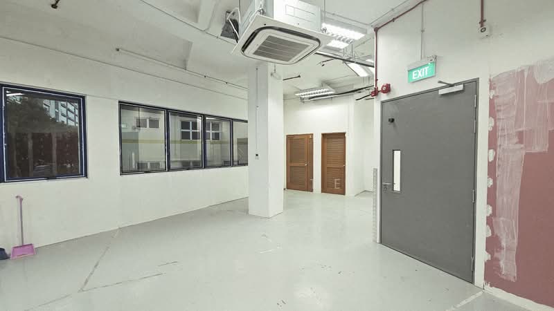 Uni-Tech Centre, 55 Toh Guan Rd East, 1,300 sqft, Factory / Workshop (B2) For Rent, by Lissa Teo, 60174184 - Interior - CommercialGuru.com.sg