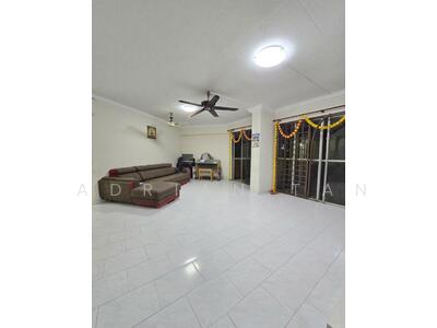 For Sale - 452 Hougang Avenue 10