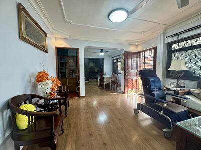 For Sale - 3A Holland Close