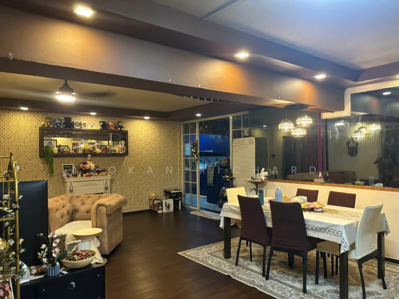 472 Sembawang Drive, 472 Sembawang Drive, 3 Bedrooms, 1,399 sqft, HDB Flat For Sale, by Asokan Richard, 60174539 - Living Room - PropertyGuru.com.sg