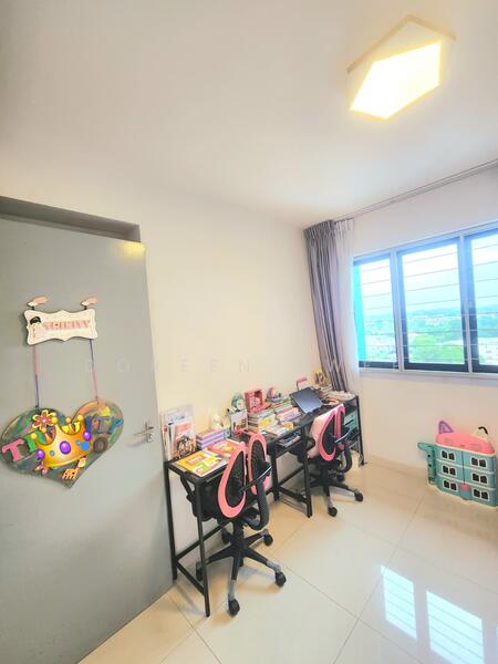 For Sale - 33 Ghim Moh Link