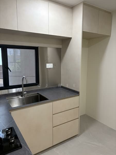 Heritage View, 8 Dover Rise, 2 Bedrooms, 969 sqft, Condominium For Sale, by CJ Wee, 60174663 - Kitchen - PropertyGuru.com.sg