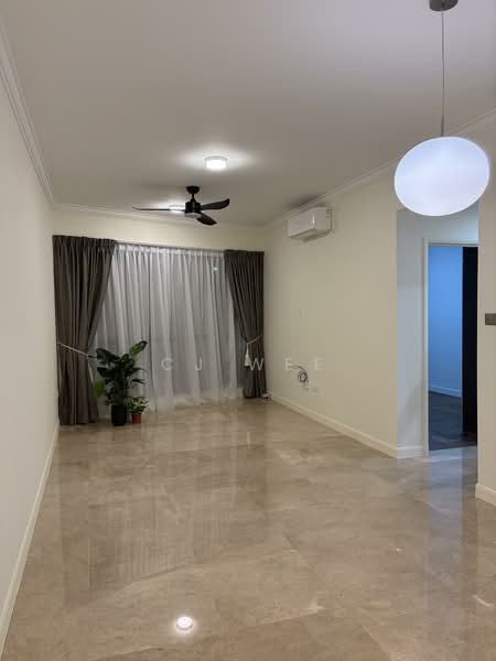 Heritage View, 8 Dover Rise, 2 Bedrooms, 969 sqft, Condominium For Sale, by CJ Wee, 60174663 - Living Room - PropertyGuru.com.sg