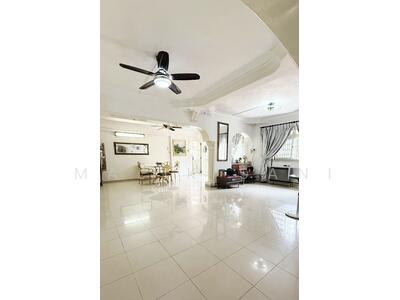 For Sale - 316 Tampines Street 33