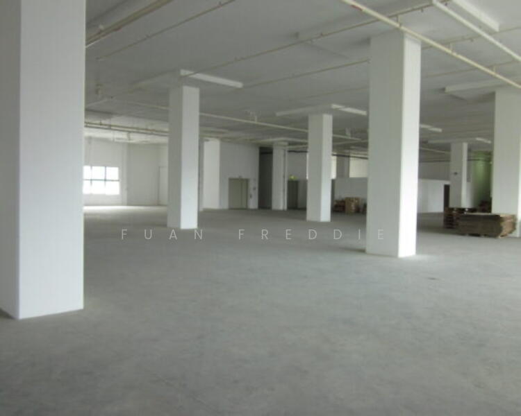 Warehouse Ancillary Office High Ceiling Attached Toilet @ Changi South, , 15,451 sqft, Factory / Workshop (B2) For Rent, by Fuan Freddie, 60175022 - Others - CommercialGuru.com.sg
