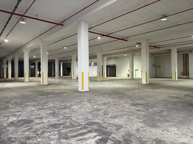 Warehouse Ancillary Office High Ceiling Attached Toilet @ Changi South, , 15,451 sqft, Factory / Workshop (B2) For Rent, by Fuan Freddie, 60175022 - Basement - CommercialGuru.com.sg
