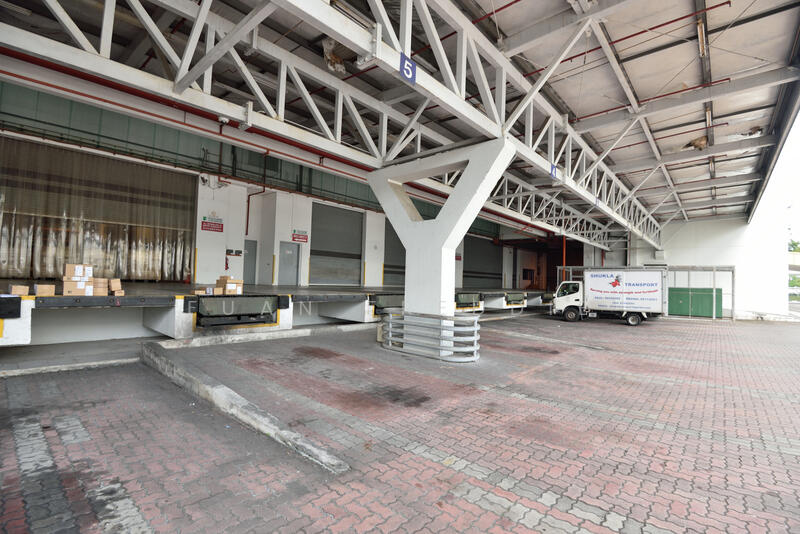 Warehouse Ancillary Office High Ceiling Attached Toilet @ Changi South, , 15,451 sqft, Factory / Workshop (B2) For Rent, by Fuan Freddie, 60175022 - Others - CommercialGuru.com.sg