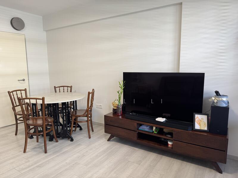 For Sale - 604A Tampines Avenue 9