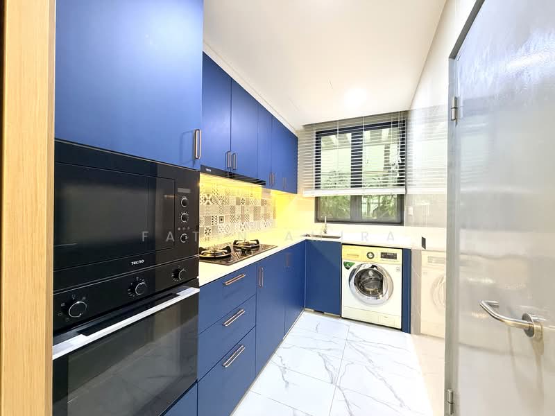 Hedges Park Condominium Condominium For Sale at S$ 1,100,000 | PropertyGuru Singapore - Kitchen