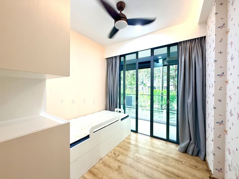 Hedges Park Condominium Condominium For Sale at S$ 1,100,000 | PropertyGuru Singapore - Bedroom